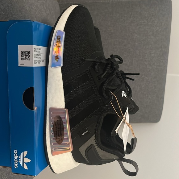 NMD R1 - Picture 3 of 3